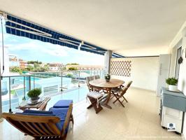 Piso con vistas al mar en venta en Alcossebre, a 100m de la playa y con piscina comunitaria photo 0