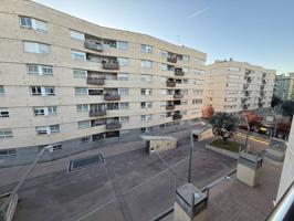 Piso en venta Francesc Macia photo 0