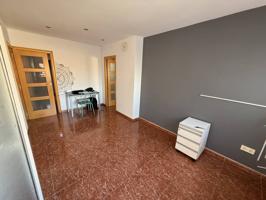 Piso en venta en Polinyà photo 0
