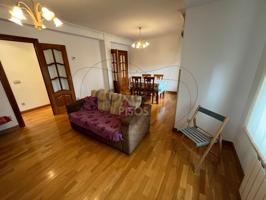 Piso En alquiler en Pamplona - Iruña photo 0