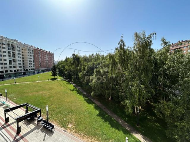 Piso En alquiler en Pamplona - Iruña photo 0