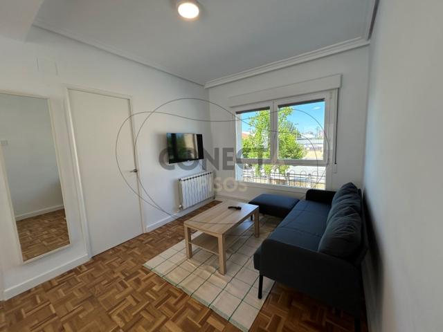 Piso En alquiler en Pamplona - Iruña photo 0