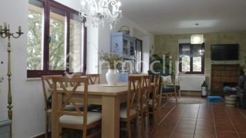 Villa En venta en Cipérez photo 0