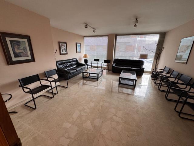 Oficina En venta en Oliva photo 0