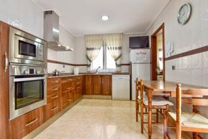 Villa En venta en El Puig de Santa María photo 0
