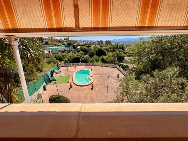 Villa En venta en Benigànim photo 0