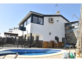 Chalet En Venta Nerja Reformado Con 3 Dormitorios, Garaje Y Piscina. photo 0