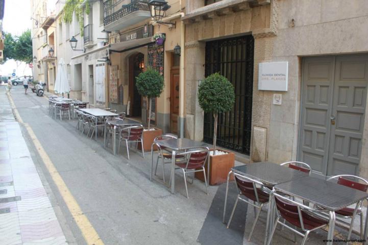 Fantástico bar-restaurant al lado del Passeig del Mar photo 0