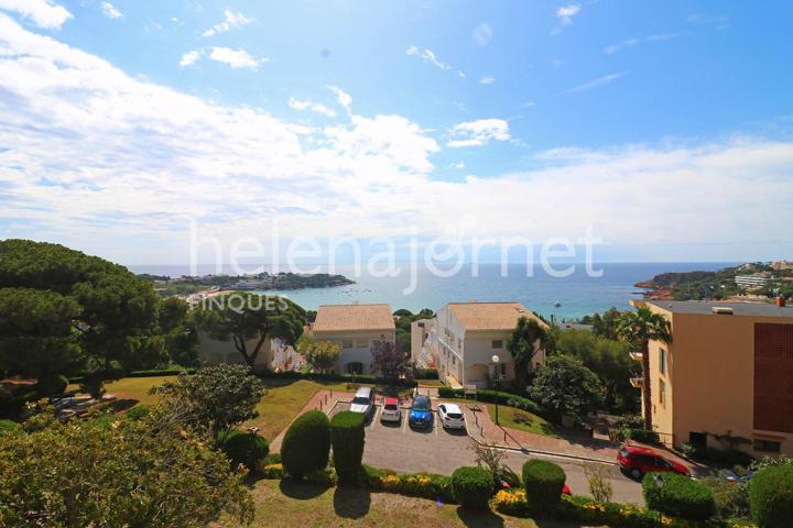 MAGNÍFICO PISO EN EXCLUSIVA CON TERRAZA Y VISTAS AL MAR EN S’AGARÓ photo 0