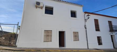 Casa de pueblo en Higuera de la Sierra photo 0