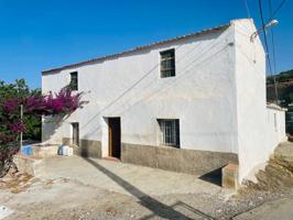 Casa En venta en Viñuela photo 0