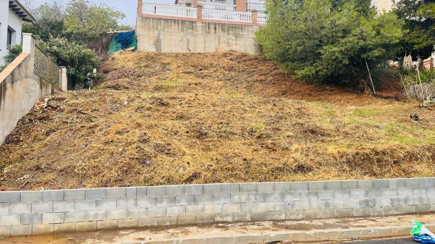Terreno Urbanizable En venta en Vélez-Málaga photo 0