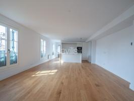 Piso En venta en Barcelona photo 0