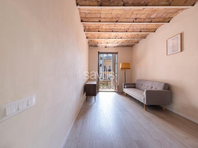 Piso En venta en El Raval, Barcelona photo 0