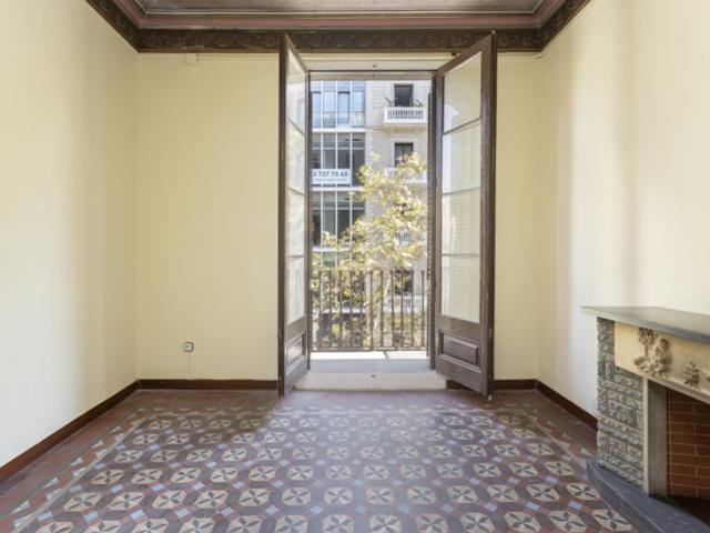 Piso En venta en Dreta De L'Eixample, Barcelona photo 0