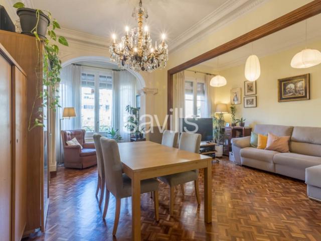 Piso En venta en Barcelona photo 0