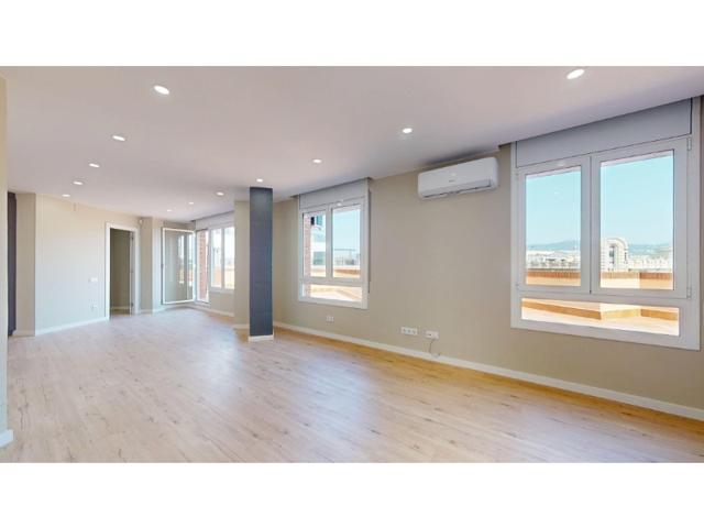 Piso En venta en El Poble Sec - Parc De Montjuïc, Barcelona photo 0
