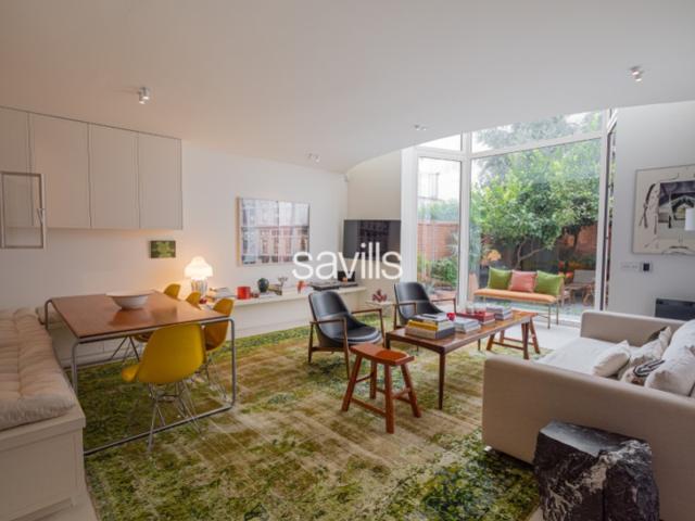Casa En venta en Barcelona photo 0