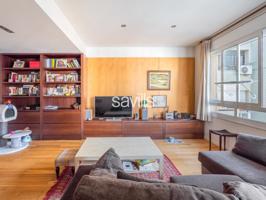 Piso En venta en L'Antiga Esquerra De L'Eixample, Barcelona photo 0