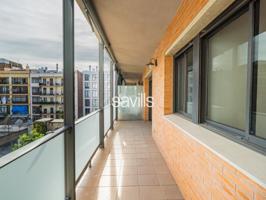 Piso En venta en Barcelona photo 0