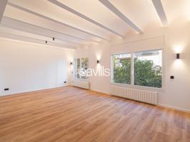 Piso En venta en Barri De Les Corts, Barcelona photo 0