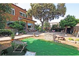 Chalet en venta en Chiloeches photo 0