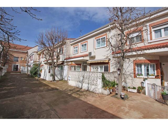 Casa adosada en venta en El Álamo photo 0