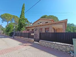 Chalet unifamiliar en venta en Villamanrique de Tajo photo 0