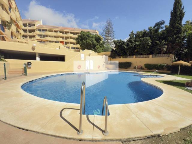 Se vende piso en Torreblanca, Fuengirola, vistas al mar, piscina y garaje. photo 0