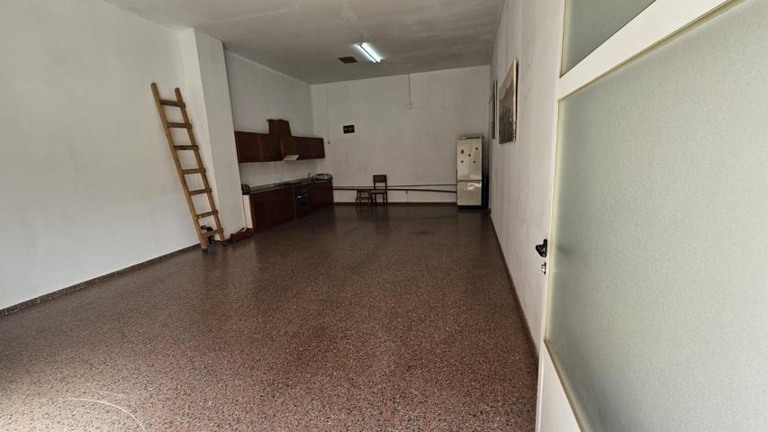Local En venta en Cl Pablo Picasso, Novelda photo 0