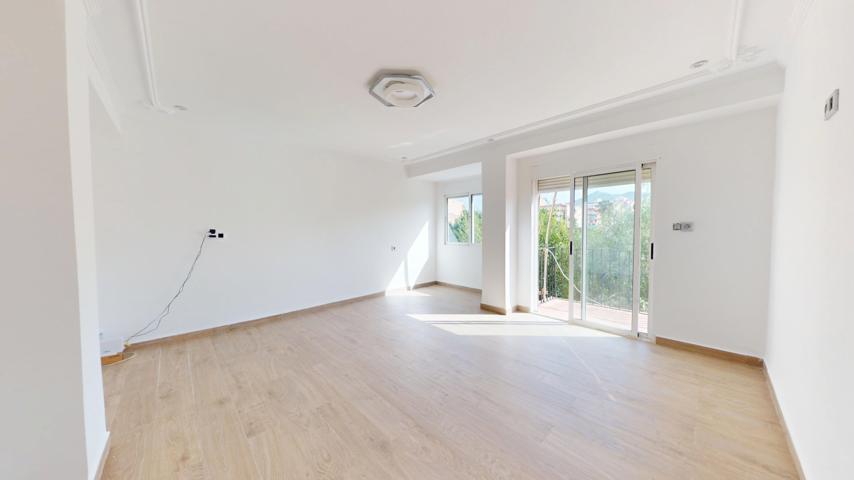 Piso En venta en Cl Argentina, Elda photo 0