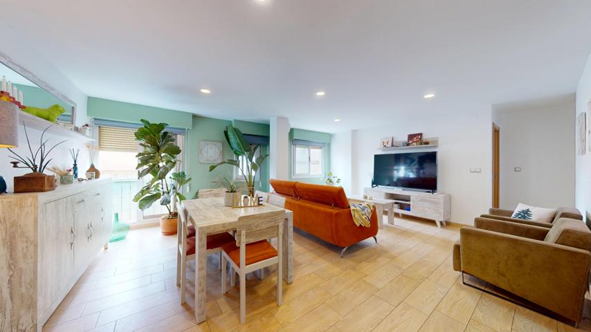 Piso En venta en Cl Nena, Crevillent photo 0
