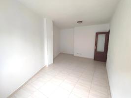 PISO 3 HABITACIONES, 2 BAÑO, TRASTERO, GARAJE, TERRAZA 70 M2 photo 0