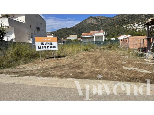 ¡Construye tu nueva casa a sólo unos minutos de la playa! ¡Buena oportunidad! photo 0