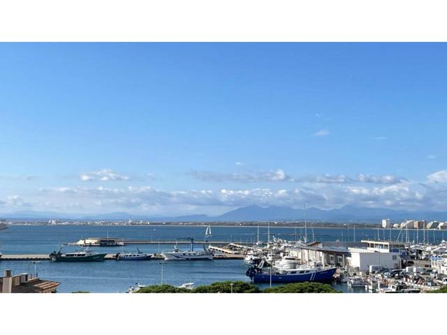 ¡Apartamento reformado en el Puerto de Roses y con preciosas vistas! photo 0