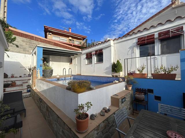 CASA EN PLANTA BAJA CON PISCINA EN EXCELENTE UBICACIÓN photo 0