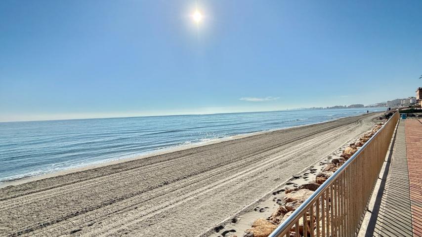 Piso En venta en Urbz. Las Brisas (avda. Gran Via De La Manga Km 7,5). Playa De Las Gaviotas-El Pedrucho, La Manga Del Mar Menor (murcia), La Manga Del Mar Menor photo 0