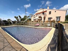 Masia en venta en Premià de Dalt photo 0