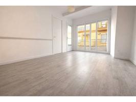 OPORTUNIDAD para reformar al gusto photo 0