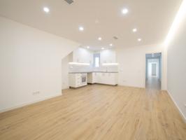 Piso En venta en Gavà photo 0