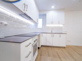 Piso En venta en Gavà photo 0