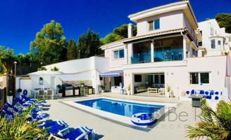 ESPECTACULAR CHALET CON VISTAS AL MAR Y PISCINA DE AGUA CALIENTE EN EL PINAR DE TORREMOLINOS (MÁLAGA). photo 0