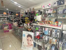 EN VENTA LOCAL + TRASPASO DE NEGOCIO DE CLINICA MEDICO-ESTÉTICA EN CALLE CASABLANCA, TORREMOLINOS (MÁLAGA). photo 0