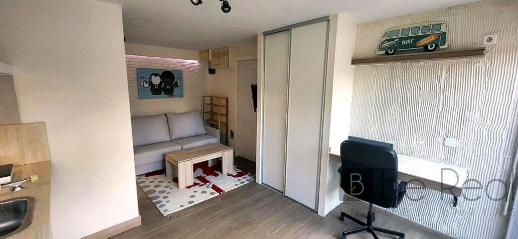 ¡PARA ESTUDIANTES! ESTUDIO A ESTRENAR CON PISCINA COMUNITARIA EN CHALET DE VILLANUEVA DE LA CAÑADA (MADRID). photo 0