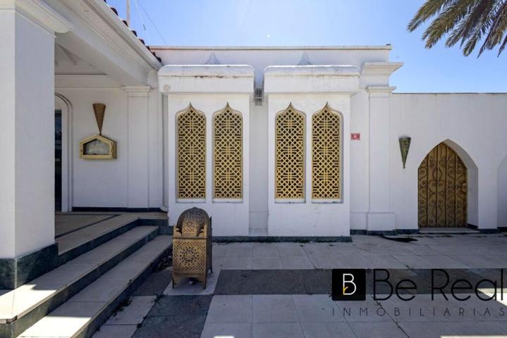 OPORTUNIDAD ÚNICA: LOCAL DE RESTAURANTE LIBANES EN VENTA photo 0