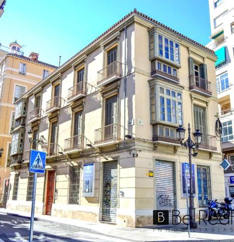 EXCLUSIVA OPORTUNIDAD DE INVERSIÓN: EDIFICIO EN EL CENTRO HISTÓRICO DE MÁLAGA photo 0