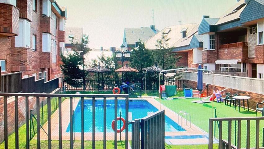 PISO DE DOS HABITACIONES CON TERRAZA TRASTERO Y PLAZA GARAJE EN VILLANUEVA DEL PARDILLO (MADRID). photo 0