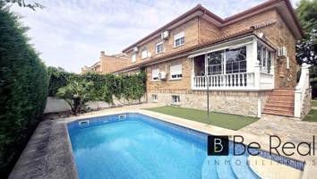 EN VENTA CHALET PAREADO CON PISCINA, EN VILLANUEVA DE LA CAÑADA (MADRID). photo 0