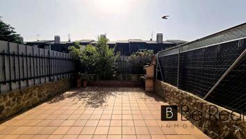 ¡EN VENTA! CÓMODO CHALET ADOSADO EN VALDEMORILLO, MADRID. photo 0