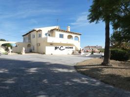 Magnífica villa con excelentes vistas al mar a la venta en Alfaz del Pi photo 0